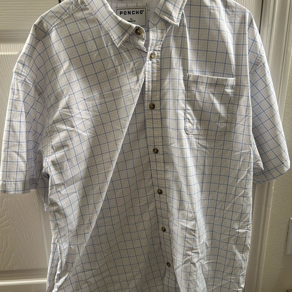 Poncho Short-Sleeve Blue Button-Down Shirt